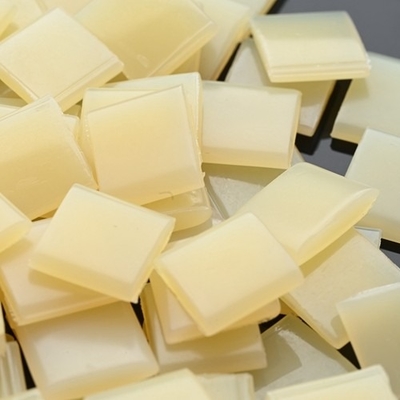comprare Adesivo di gomma di forza della colata calda calda industriale gialla della colla 7085-85-0 online manufacture